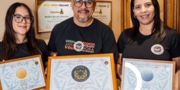 «Café y Ciencia» obtuvo medalla de oro y plata en París
