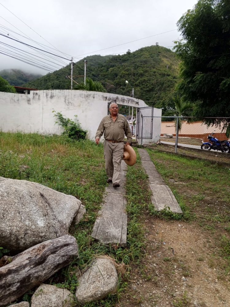 Comenzaron a poner Cerchas en iglesia de La Arboleda