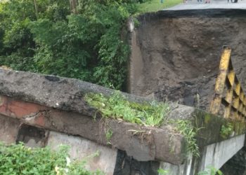 Trasladan emergencias de Biscucuy a Boconó por desplome del puente en el Bongo