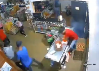 Lanzan bombas lacrimógenas a supermercado en Motatan