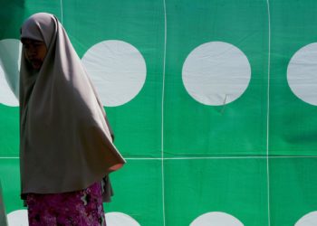 Condenan a un hombre a ser azotado públicamente por estar a solas con una mujer en Malasia