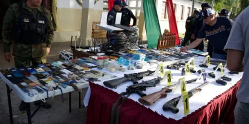 Trasladarán a unos 1400 reclusos tras intervención en cárcel de El Dorado