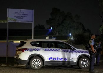 Estrella de la radio australiana es acusado de 24 delitos sexuales contra ocho jóvenes