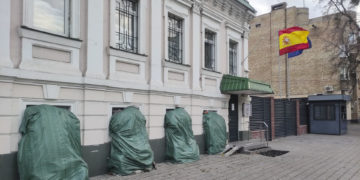 EEUU, España y otros países europeos cierran embajadas en Kiev por miedo a ataque ruso