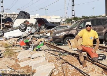 Rescatista y migrante merideño Jesús Cadieres se sumó a ayudar en la tragedia de Valencia, España