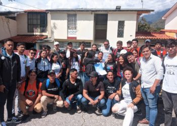 Estudiantes piden apoyo a la Comisión Electoral ULA para la realización de elecciones del gobierno estudiantil
