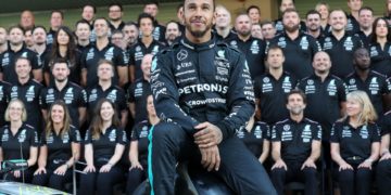 Hamilton: Es difícil describir lo que siento durante estos últimos momentos con Mercedes