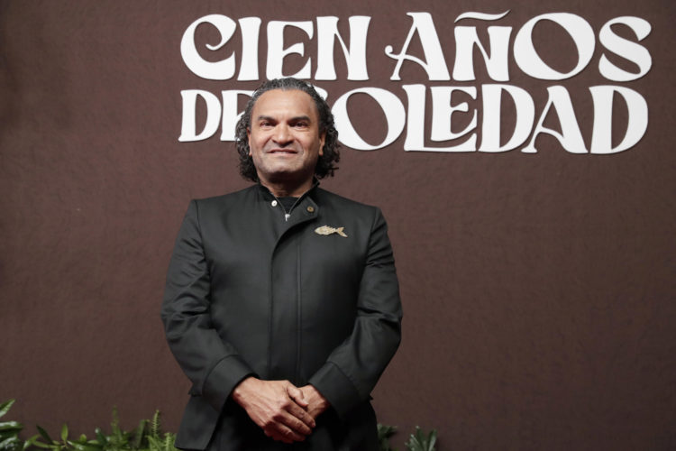 Llevar a la pantalla ‘Cien años de soledad’, un «privilegio» para cualquier actor