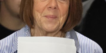 Una sentencia condenatoria y una sociedad volcada reparan a Gisèle Pelicot, ícono mundial