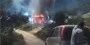 Incendio destruyó una vivienda en Guaraque