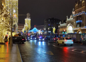 La capital rusa se viste de luces para recibir 2025