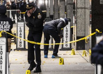 Luigi Mangione es acusado de asesinato en primer grado por matar al CEO de aseguradora
