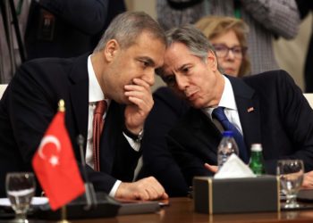 Blinken confirma que EEUU está en contacto con la alianza islamista que derrocó a Al Asad