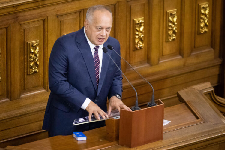 Fotografía de archivo del 5 de enero de 2024 del ministro de Interior y Justicia de Venezuela, Diosdado Cabello, durante la sesión de instalación de la junta directiva del período 2024-2025, en Caracas (Venezuela). EFE/ Rayner Pena R