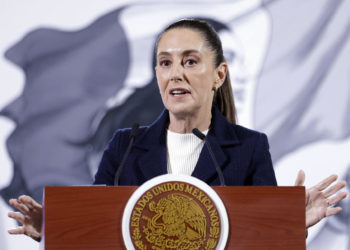La presidenta de México enviará una representación a la investidura de Maduro