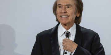 Raphael padece un linfoma cerebral, según último parte médico