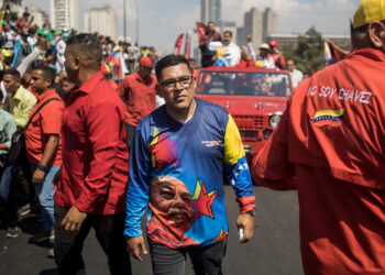 Chavismo convoca «grandes marchas» en Caracas y cinco estados por investidura presidencial