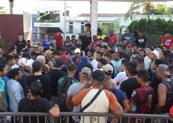 Caravana migrante se prepara para iniciar su andadura desde la frontera sur de México
