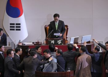 El Parlamento surcoreano destituye al presidente interino y ahonda la crisis institucional