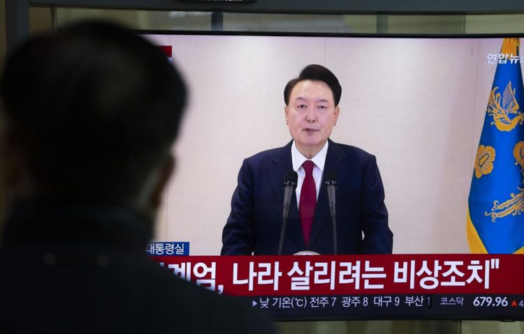 El presidente surcoreano, Yoon Suk-yeol, durante su discurso a la nación. EFE/EPA/JEON HEON-KYUN