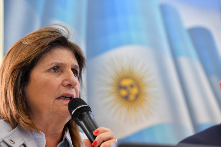 Fotografía de archivo de la ministra de Seguridad argentina, Patricia Bullrich. EFE/ Enrique García Medina