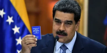 Nicolás Maduro reveló que se estudia hacer una “gran reforma constitucional”