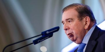 El plan para la reconstrucción nacional que presentó Edmundo González