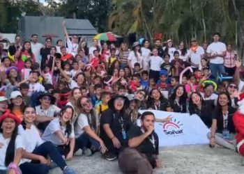 Soñar Despierto lleva magia y sonrisas a niños de Valera en su evento navideño