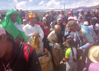 Hermandad de Emaús de Las Mesitas realizó entrega de regalos