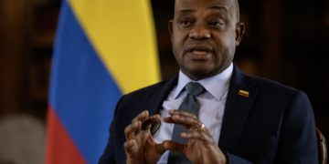 Canciller de Colombia asegura que no ha recibido invitación para la toma de posesión de Maduro