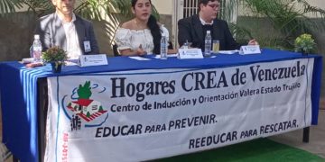 Educación y Prevención: Hogares CREA Aborda las Adicciones en Conversatorio
