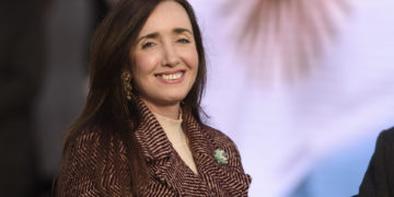 La vicepresidenta argentina dice que «jamás habría autorizado a un gendarme a ir a Venezuela»