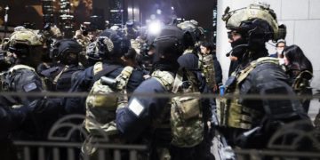 Ley marcial en Corea del Sur: un presidente impopular y acorralado en el Parlamento