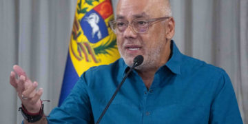 Jorge Rodríguez afirma que Maduro se juramentará como presidente en enero