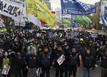 Corea del Sur | Yoon afronta una investigación policial además de la moción para su destitución