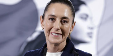 Sheinbaum afirma que México ofrece opciones a los migrantes para que permanezcan en el sur