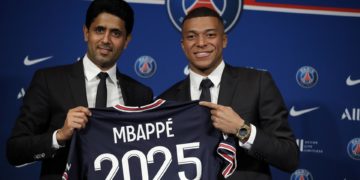 Mbappé eleva el tono contra el PSG y amenaza su licencia de la UEFA