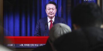 Un tribunal emite orden de arresto contra el presidente Yoon por declarar la ley marcial