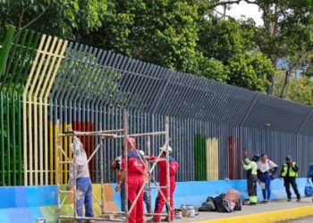 Avanza la instalación de vallas de seguridad en los viaductos Miranda y Sucre de Mérida
