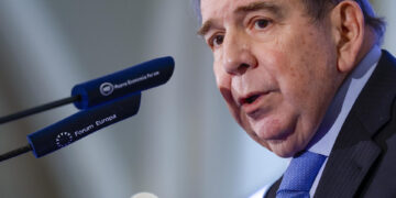 Gobierno de Maduro ofrece 100.000 dólares por información sobre el paradero de González Urrutia