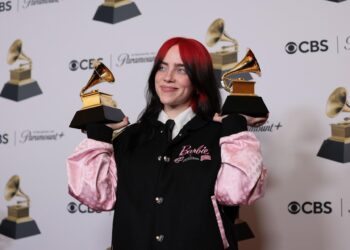 Billie Eilish, Sabrina Carpenter y Shakira acutarán en la gala de los Grammy