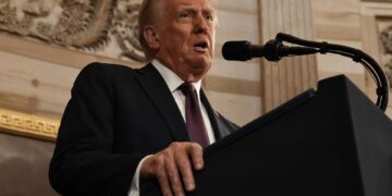 Trump promete «retomar» el Canal de Panamá y rebautizar el golfo de México