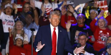 Trump sacude a Estados Unidos y al mundo con una agitada primera semana en la Casa Blanca