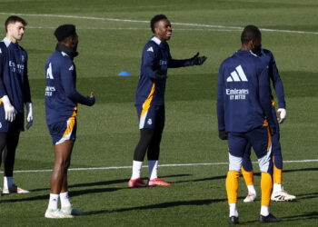Vinícius silencia los rumores: «Ojalá pueda seguir muchos más años en el Real Madrid»