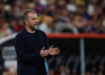 Flick: «La Supercopa nos debe dar la confianza de que podemos ganar todos los partidos»