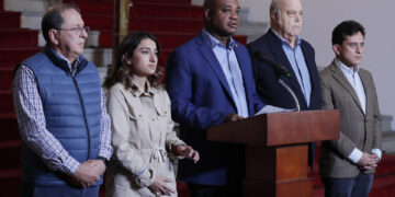 El Gobierno colombiano da por «superado el impasse» que provocó crisis con Estados Unidos