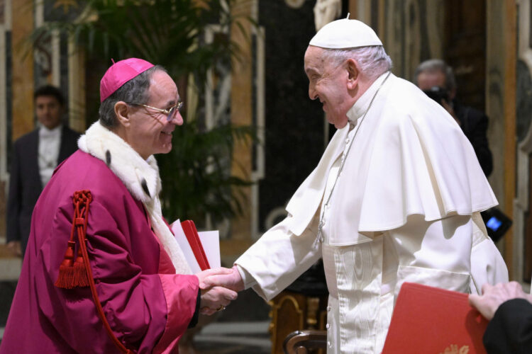 El papa Francisco durante el acto de inauguración del Año Judicial del Tribunal de la Rota este viernes. EFE/Vaticano/Mario Tomasseti  *****SOLO USO EDITORIAL/SOLO DISPONIBLE PARA ILUSTRAR LA NOTICIA QUE ACOMPAÑA (CRÉDITO OBLIGATORIO) *****