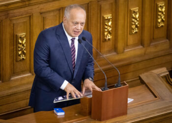 Cabello tacha de «paja» el anuncio de González Urrutia de que jurará al cargo en Venezuela