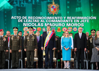 La Fuerza Armada de Venezuela reafirma su lealtad a Nicolás Maduro en un acto militar