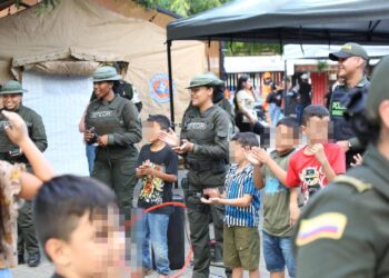 Frontera / Escuadrón Femenino de Operaciones Rurales  atiende a menores de edad con contextos de conflicto